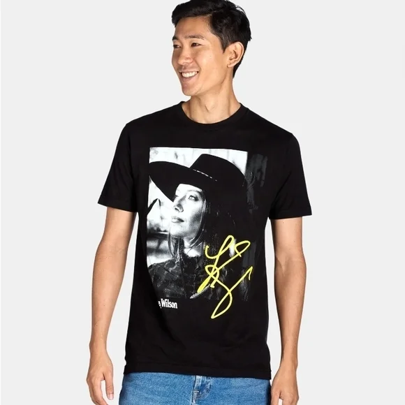 Lainey Wilson Country Music NEW Short Sleeve Unisex  Black Graphic Tee 2024 - Picture 2 of 6